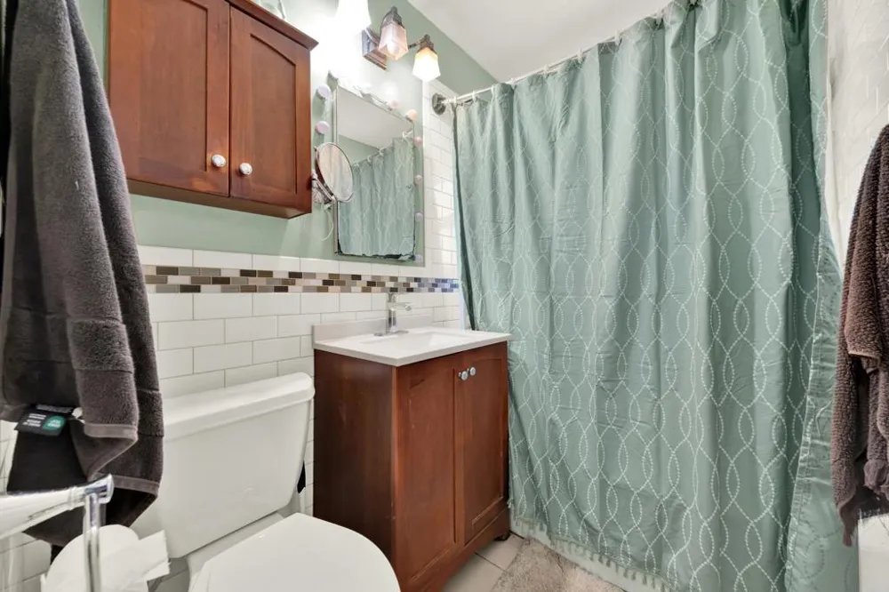 7008 Hybeth Drive La Mesa, CA 91941