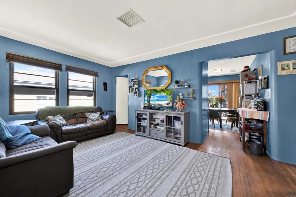 7008 Hybeth Drive La Mesa, CA 91941