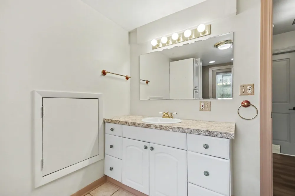 15415 Simmons Avenue NE Cedar Springs, MI 49319
