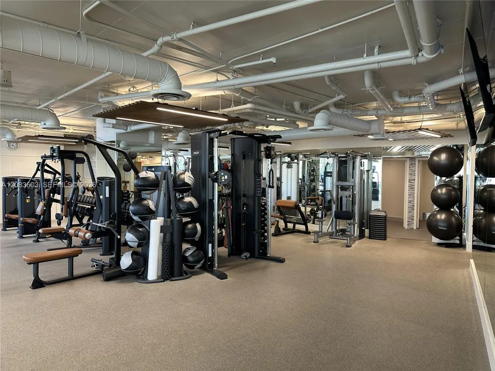 400 Alton Rd #901 Miami Beach, FL 33139