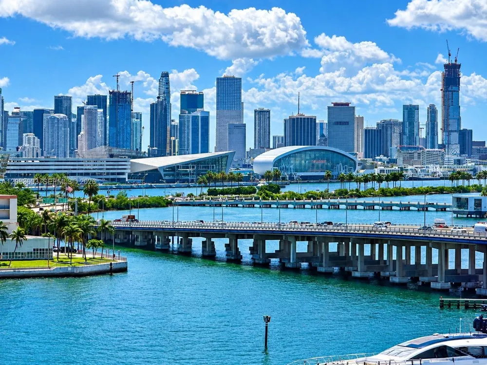 400 Alton Rd #901 Miami Beach, FL 33139