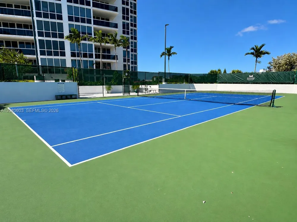 400 Alton Rd #901 Miami Beach, FL 33139