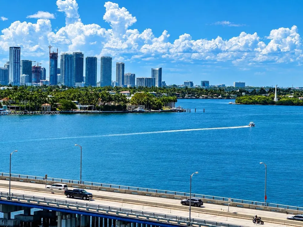 400 Alton Rd #901 Miami Beach, FL 33139
