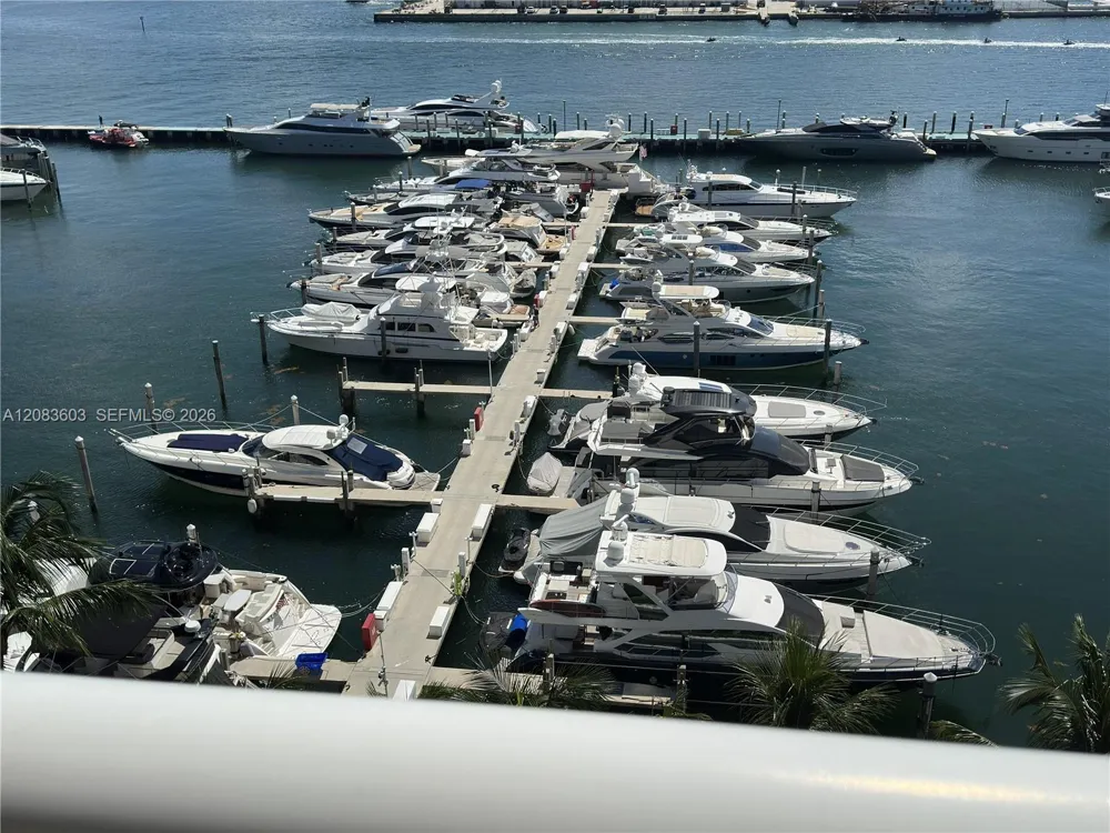 400 Alton Rd #901 Miami Beach, FL 33139