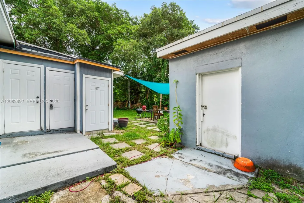 1136 NE 167th St #A North Miami Beach, FL 33162