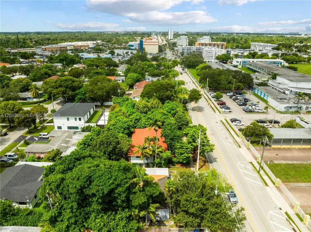 1136 NE 167th St #A North Miami Beach, FL 33162