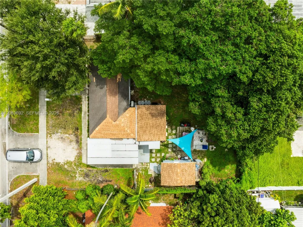 1136 NE 167th St #A North Miami Beach, FL 33162