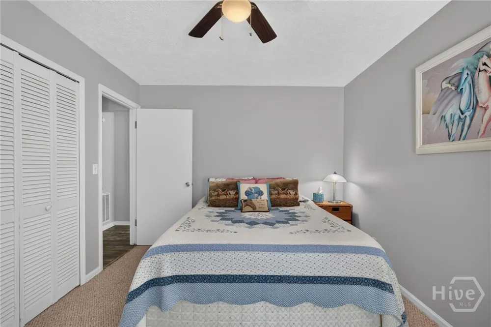 107 W White Hawthorne Drive Savannah, GA 31419
