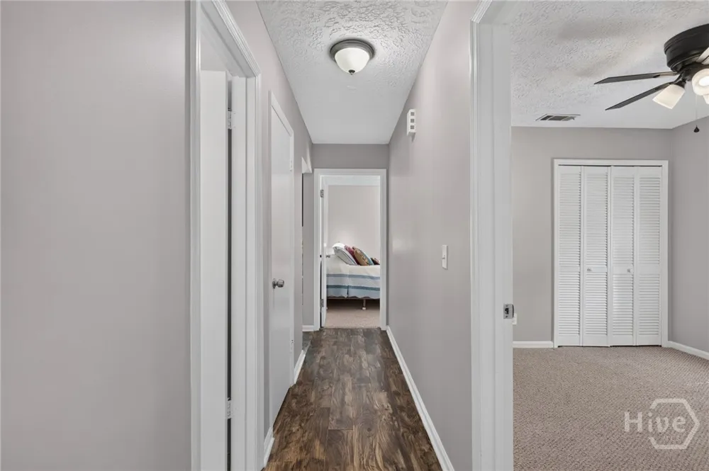 107 W White Hawthorne Drive Savannah, GA 31419