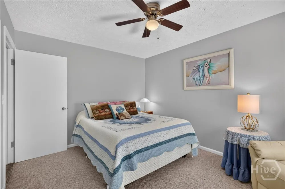 107 W White Hawthorne Drive Savannah, GA 31419