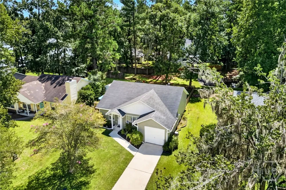 107 W White Hawthorne Drive Savannah, GA 31419