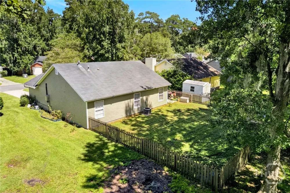 107 W White Hawthorne Drive Savannah, GA 31419