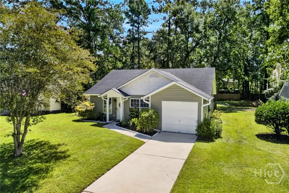 107 W White Hawthorne Drive Savannah, GA 31419