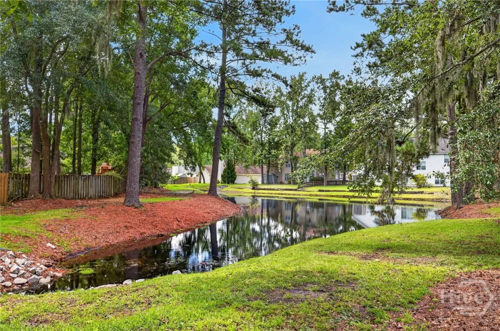 107 W White Hawthorne Drive Savannah, GA 31419