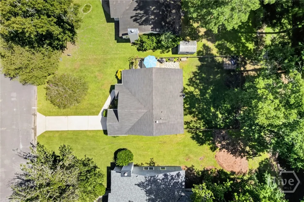 107 W White Hawthorne Drive Savannah, GA 31419