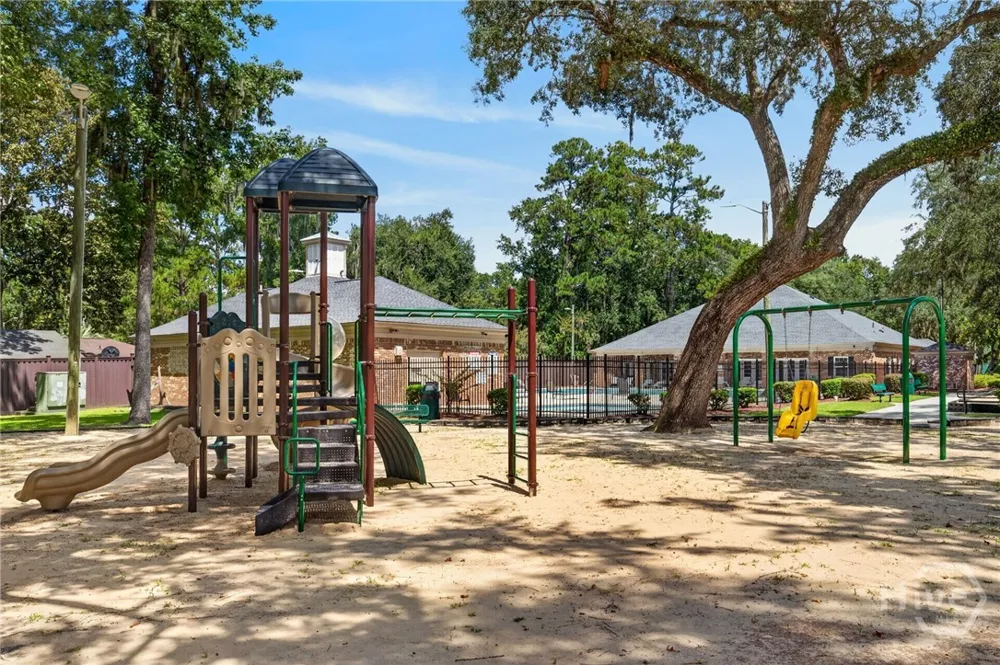 107 W White Hawthorne Drive Savannah, GA 31419
