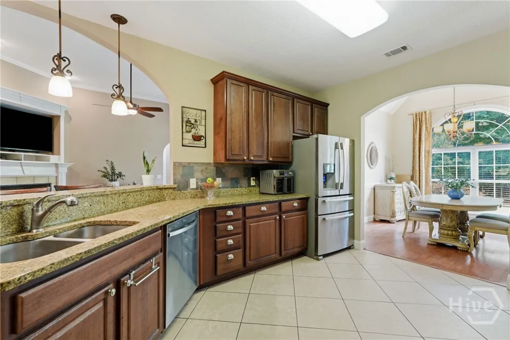 141 Saint Catherine Circle Richmond Hill, GA 31324