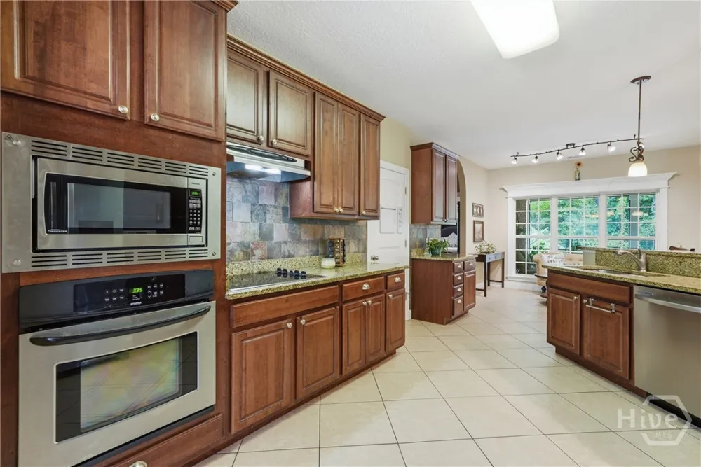 141 Saint Catherine Circle Richmond Hill, GA 31324