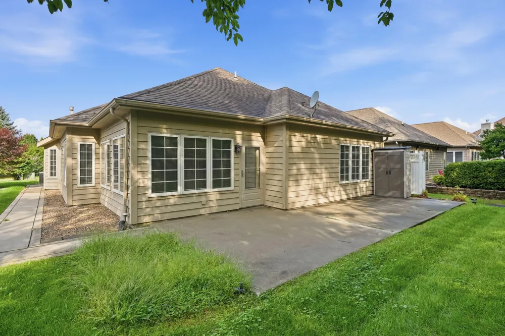 10513 Ontario Drive Winfield, IN 46307