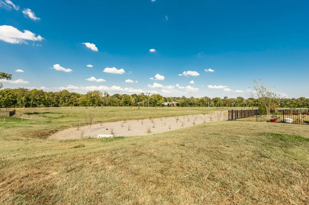 416 Mattieton Ln Gallatin, TN 37066