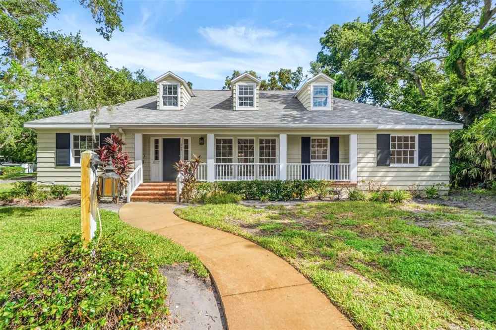 1585 SOUTH DRIVE Sarasota, FL 34239