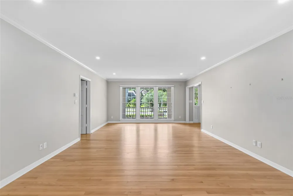 1585 SOUTH DRIVE Sarasota, FL 34239