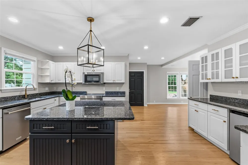 1585 SOUTH DRIVE Sarasota, FL 34239