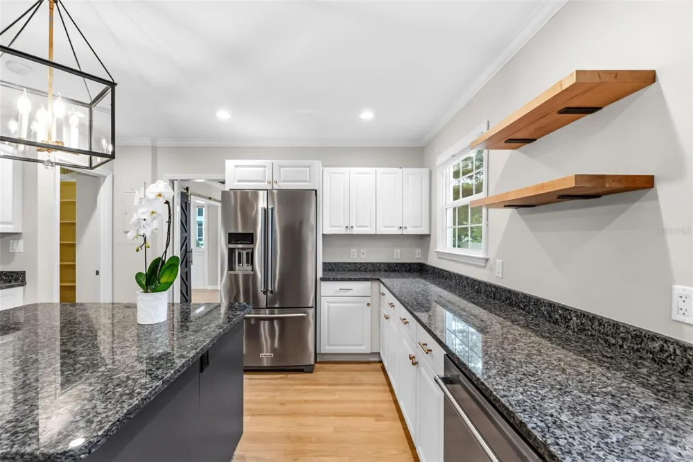 1585 SOUTH DRIVE Sarasota, FL 34239