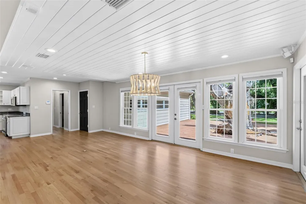 1585 SOUTH DRIVE Sarasota, FL 34239