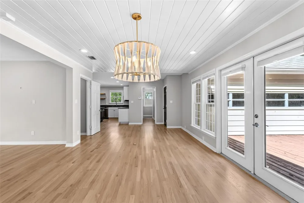 1585 SOUTH DRIVE Sarasota, FL 34239