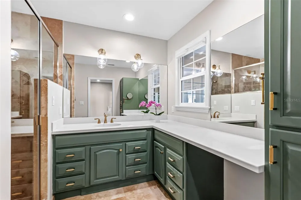 1585 SOUTH DRIVE Sarasota, FL 34239