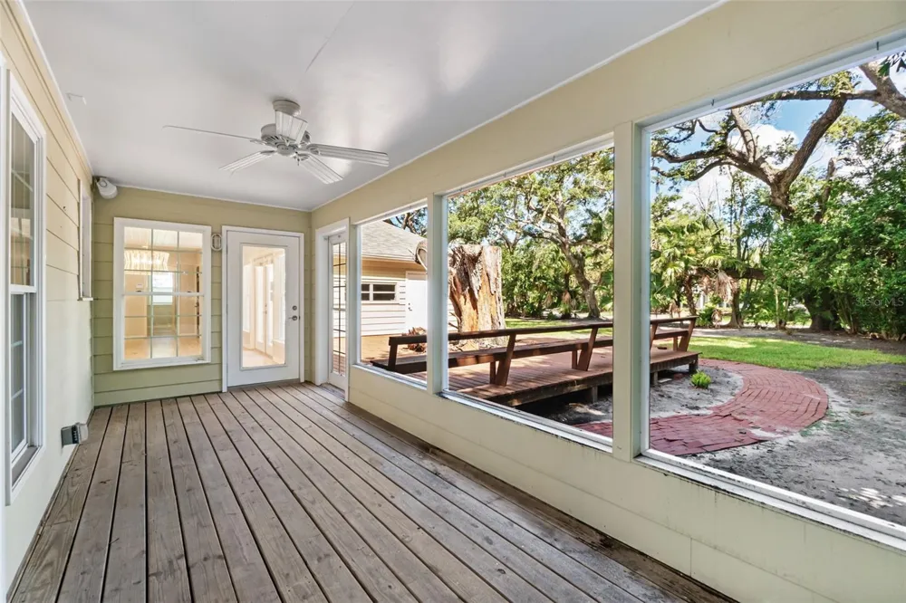 1585 SOUTH DRIVE Sarasota, FL 34239