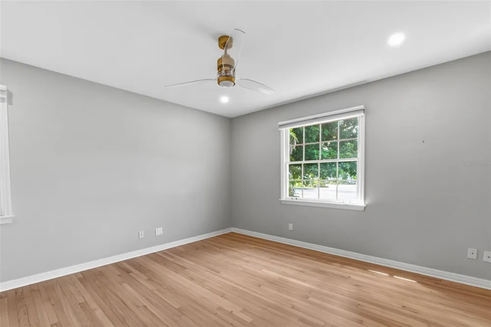 1585 SOUTH DRIVE Sarasota, FL 34239