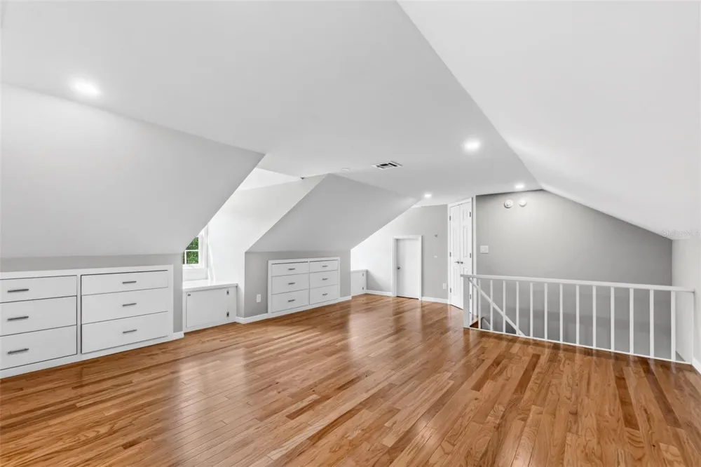 1585 SOUTH DRIVE Sarasota, FL 34239