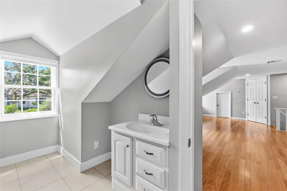 1585 SOUTH DRIVE Sarasota, FL 34239