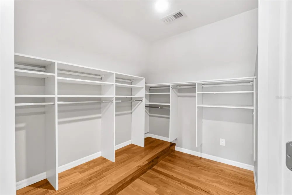 1585 SOUTH DRIVE Sarasota, FL 34239
