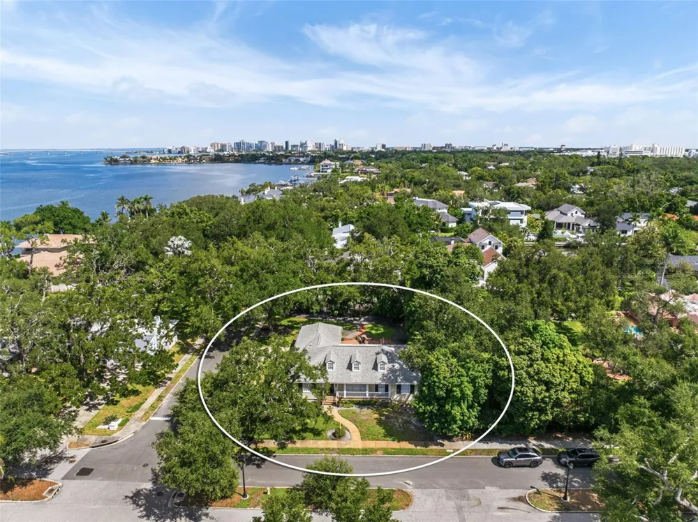 1585 SOUTH DRIVE Sarasota, FL 34239