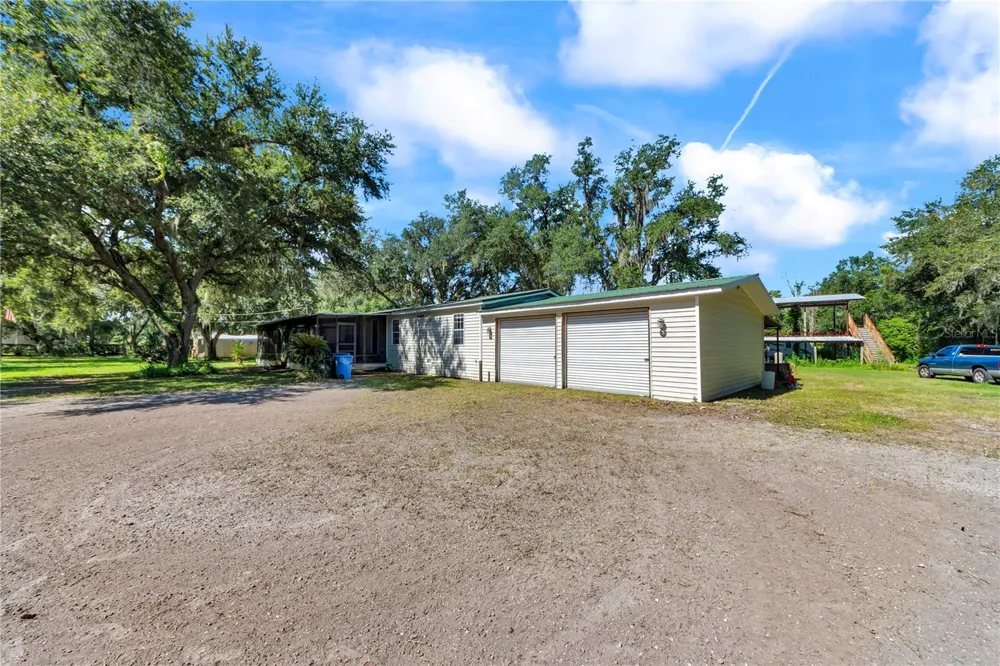 5753 DORMANY ROAD Plant City, FL 33565