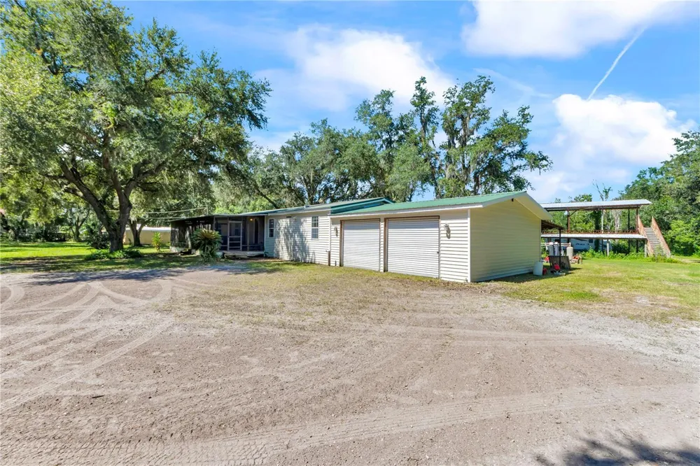5753 DORMANY ROAD Plant City, FL 33565