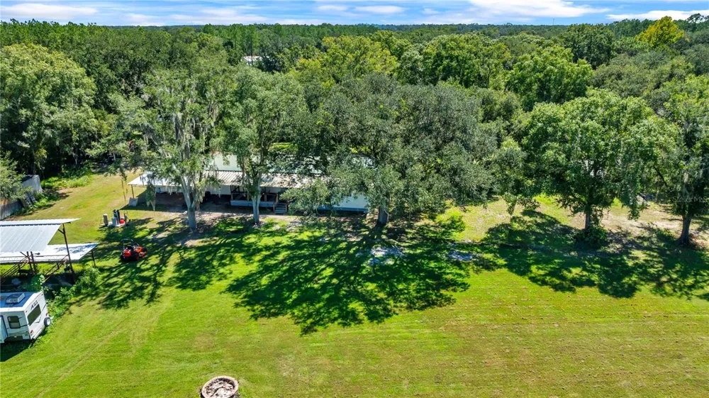 5753 DORMANY ROAD Plant City, FL 33565