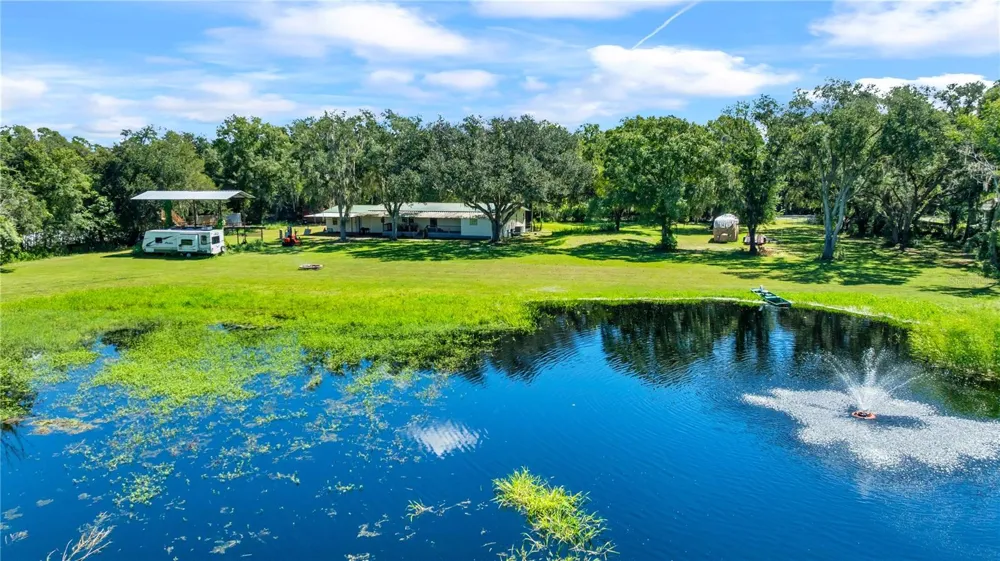 5753 DORMANY ROAD Plant City, FL 33565
