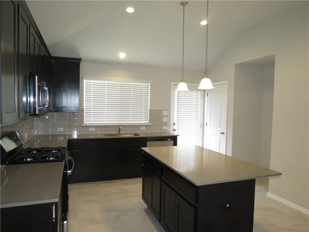 201 Stein Road Georgetown, TX 78626