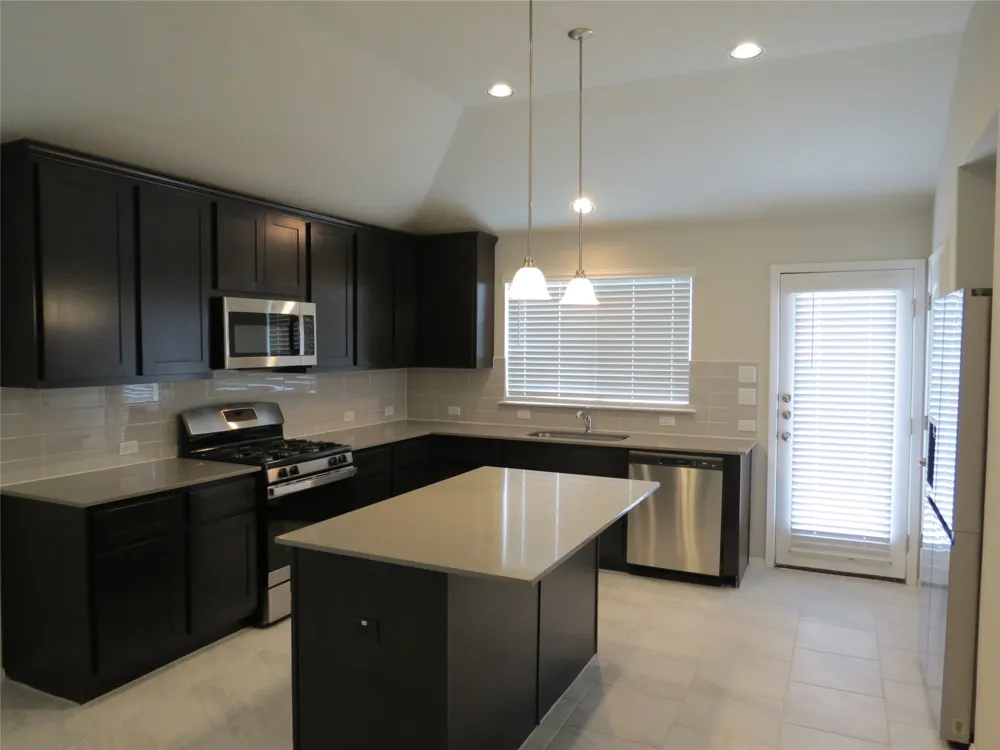 201 Stein Road Georgetown, TX 78626