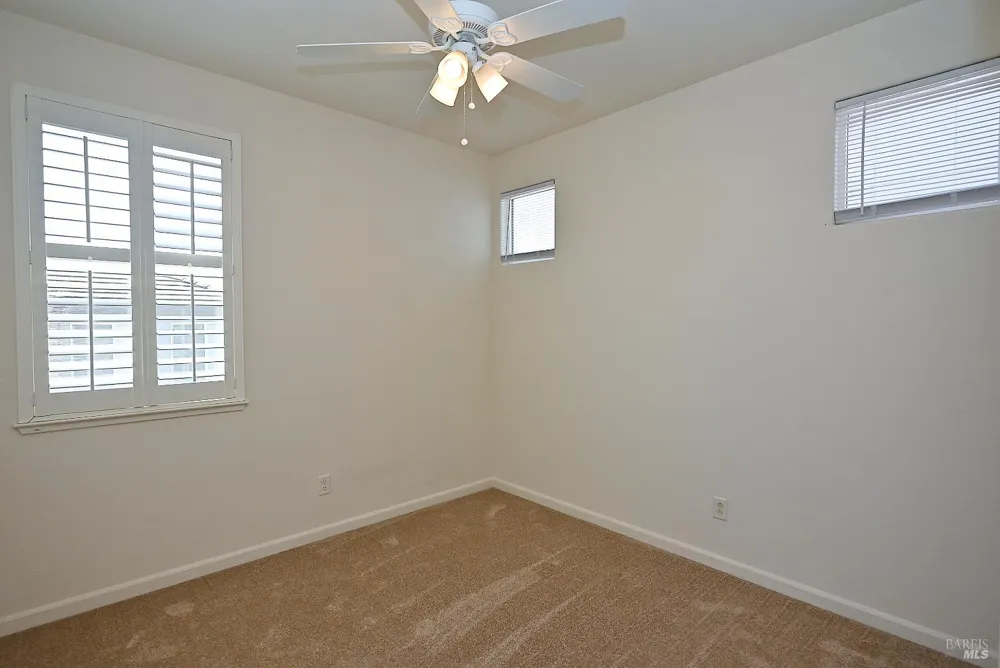 1174 Tocia Avenue Vacaville, CA 95687