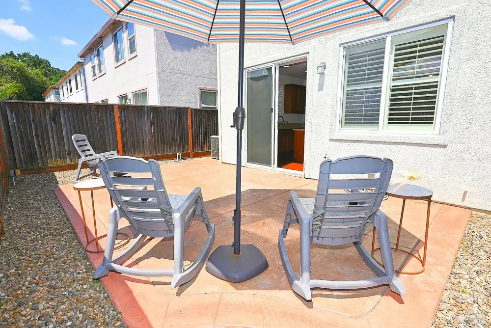 1174 Tocia Avenue Vacaville, CA 95687
