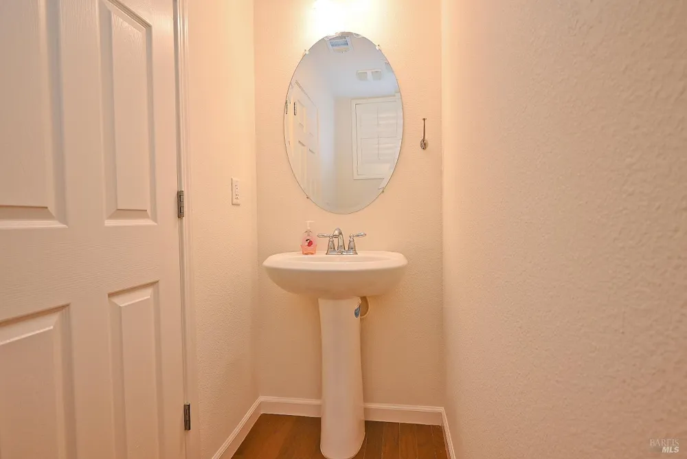 1174 Tocia Avenue Vacaville, CA 95687