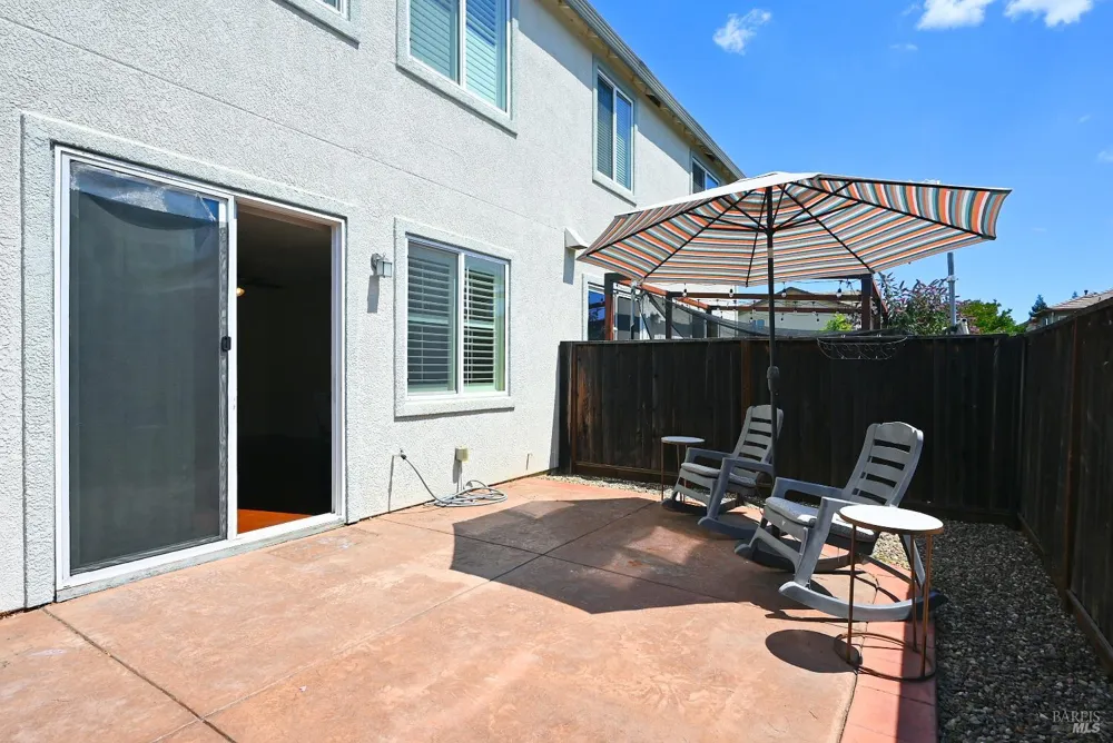 1174 Tocia Avenue Vacaville, CA 95687
