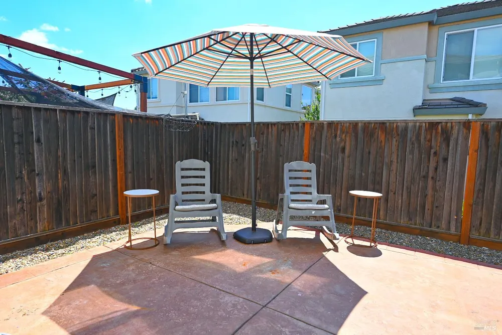 1174 Tocia Avenue Vacaville, CA 95687