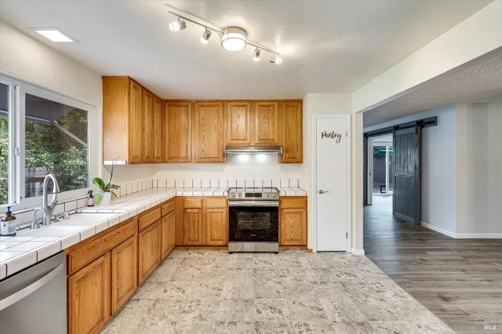 4347 Brookshire Circle Santa Rosa, CA 95405