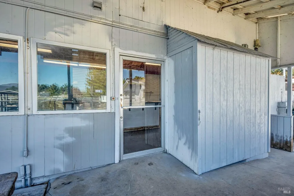 3740 Lakeshore Boulevard Lakeport, CA 95453